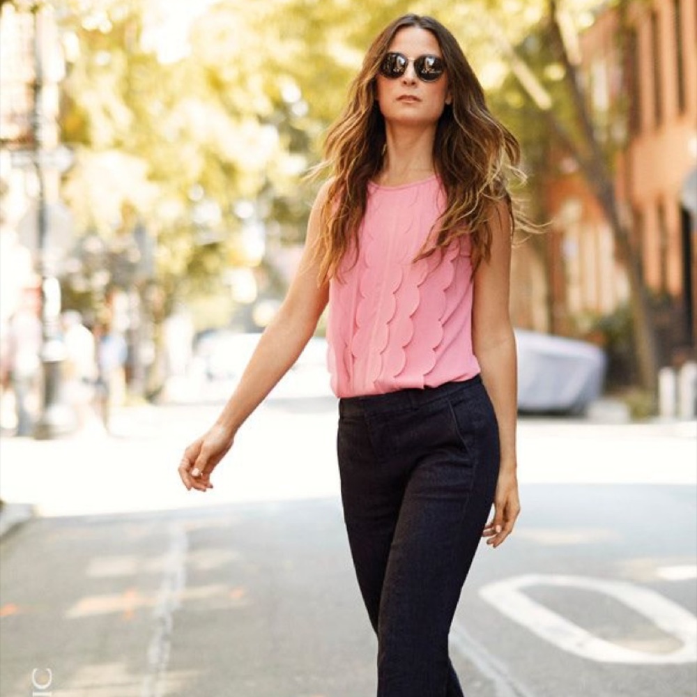 🔥MASSIVE CLEARANCE!💸 5 ITEMS/$40💗 Banana Republic Scalloped Shell